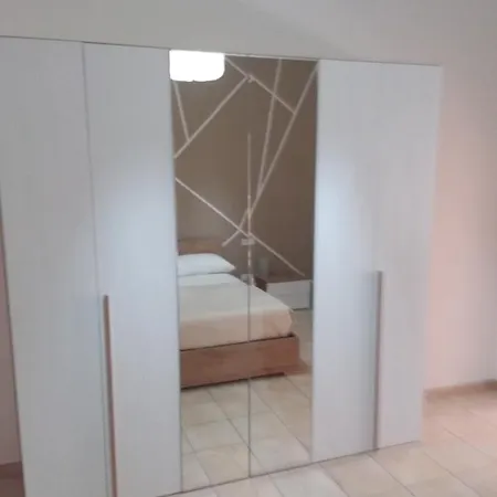 Apartment Independence House 71 Bari