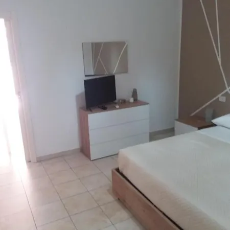 Independence House 71 巴里